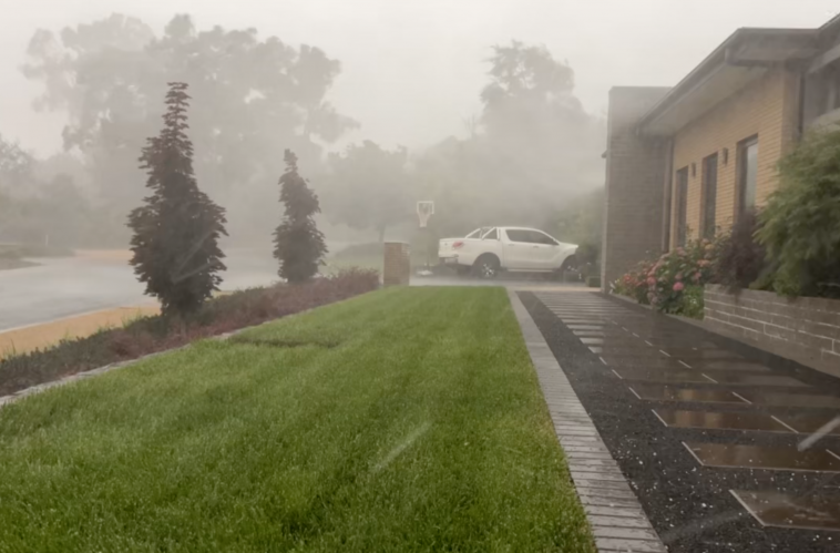 Bureau issues severe thunderstorm warning