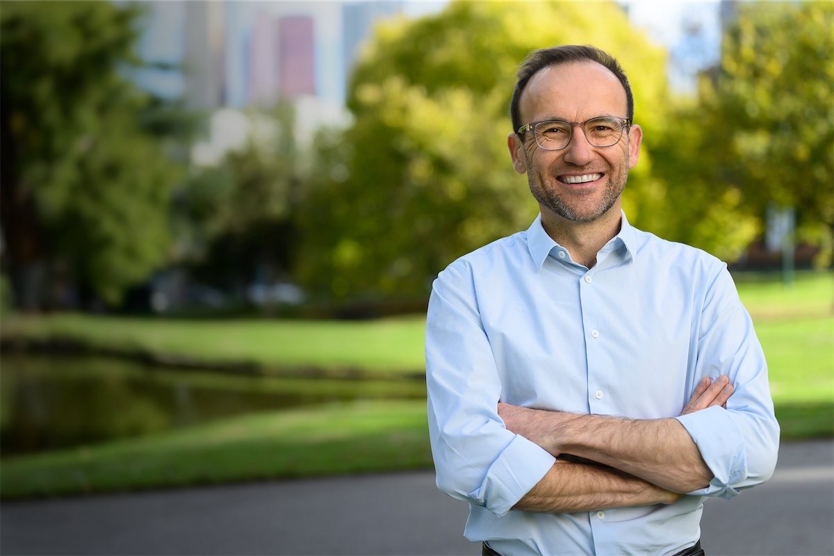 Split Greens pour emissions pressure on Bandt