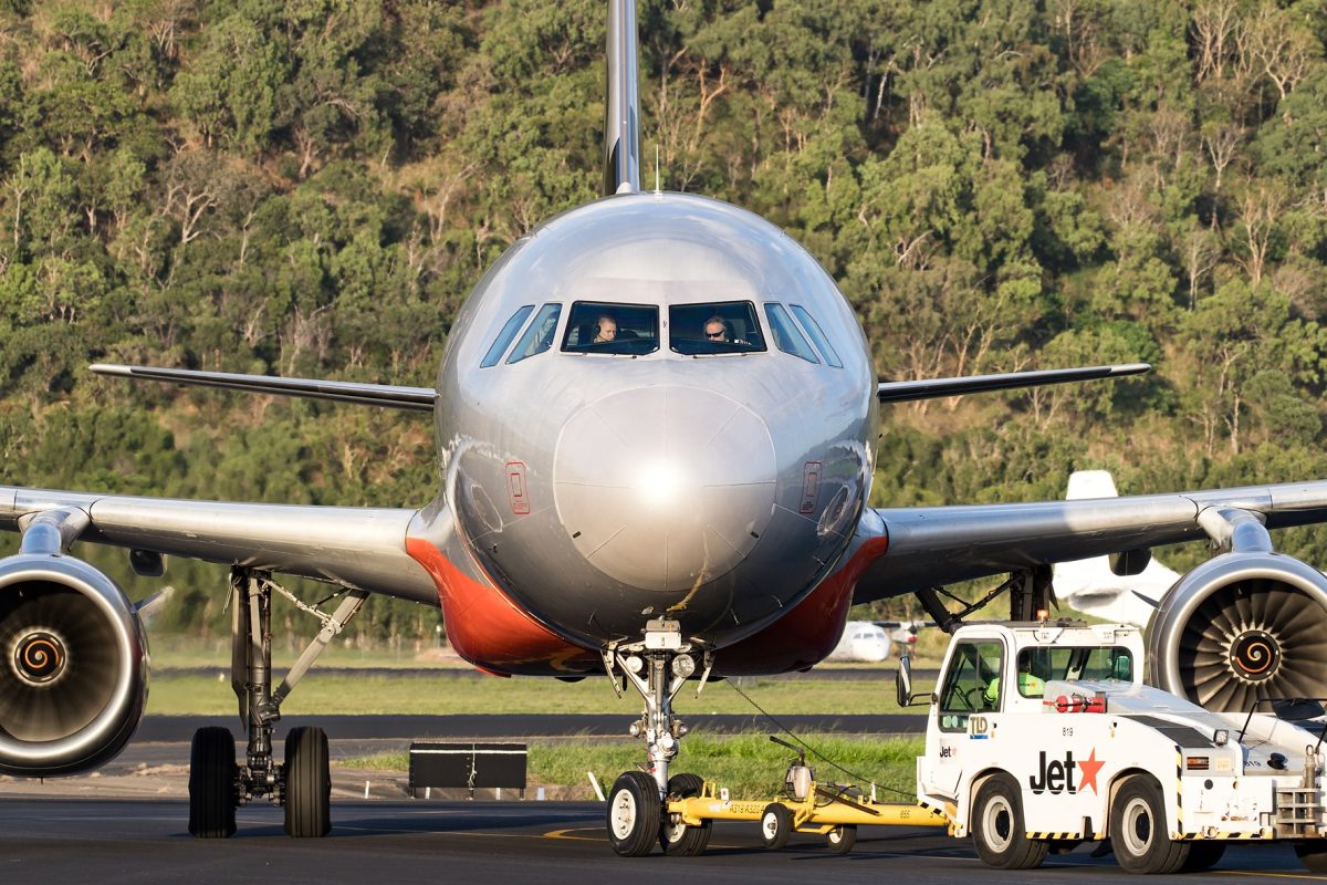 AI maintenance plans prevent Jetstar cancellations