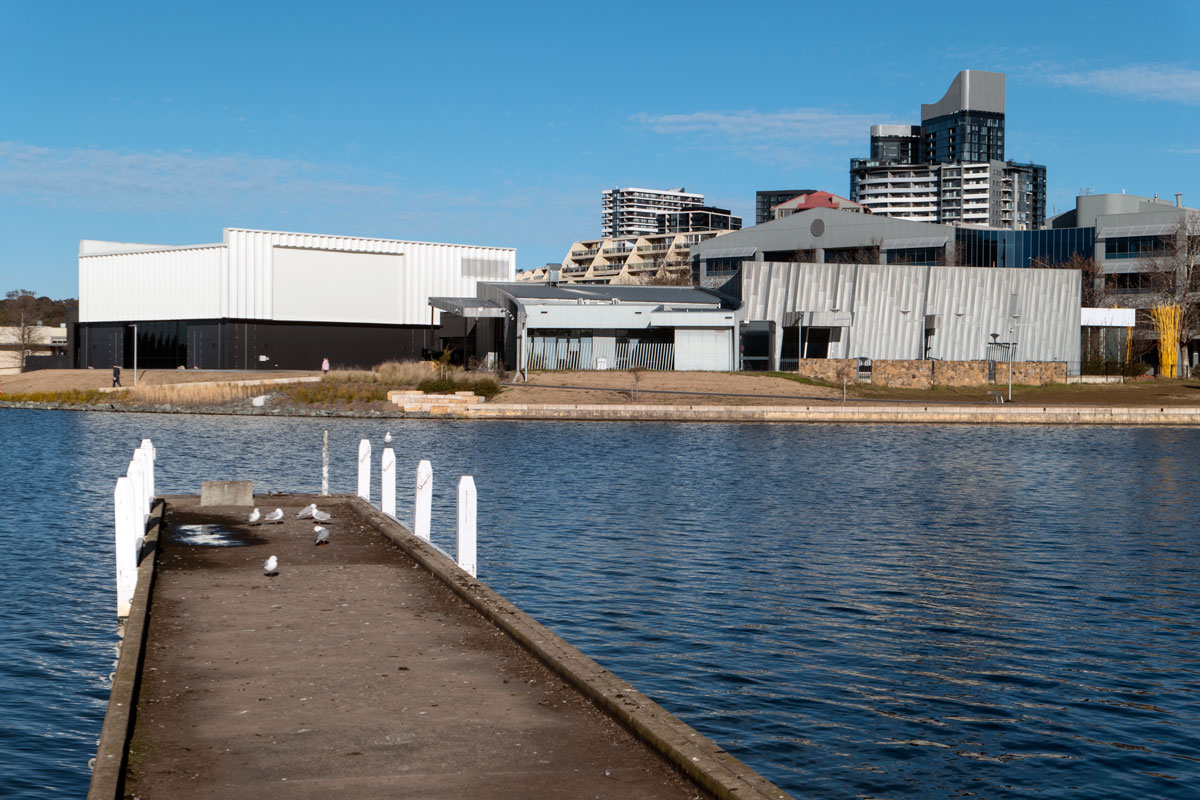 Of arts and lakes and sunny walks…