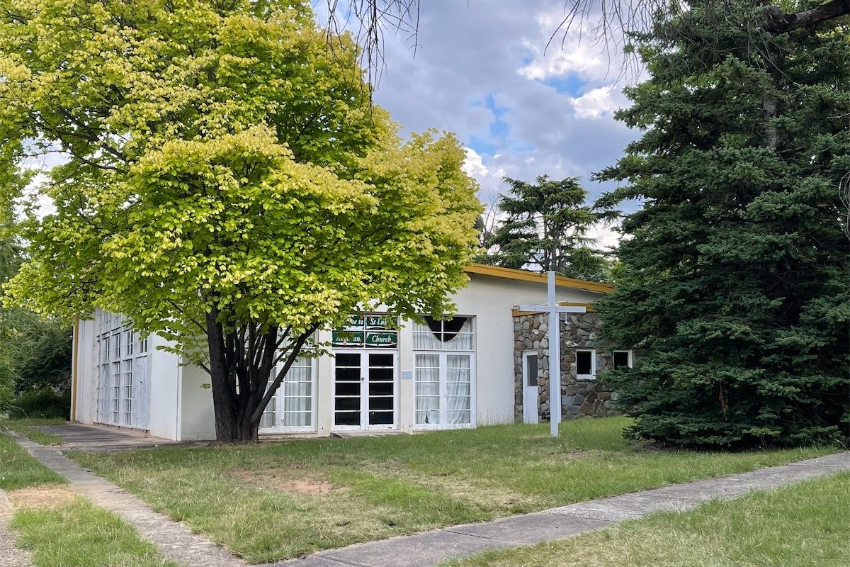 Residents battle church on early learning centre parking