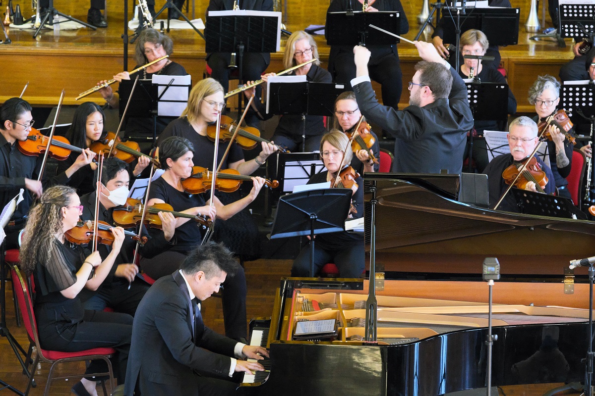 Orchestra anniversary big, penetrating and thrilling