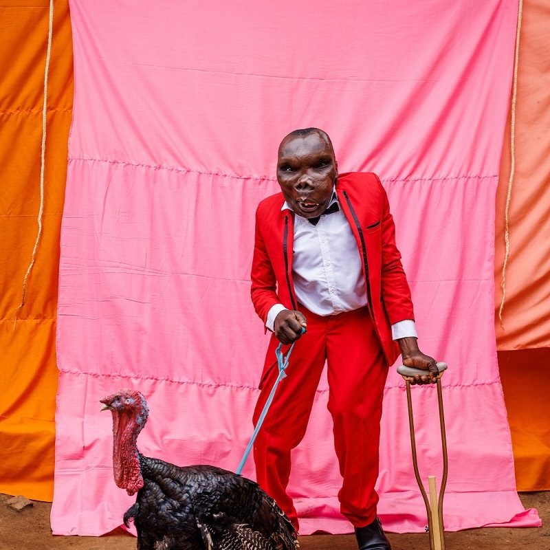 Godfrey catches the eye of the art handlers