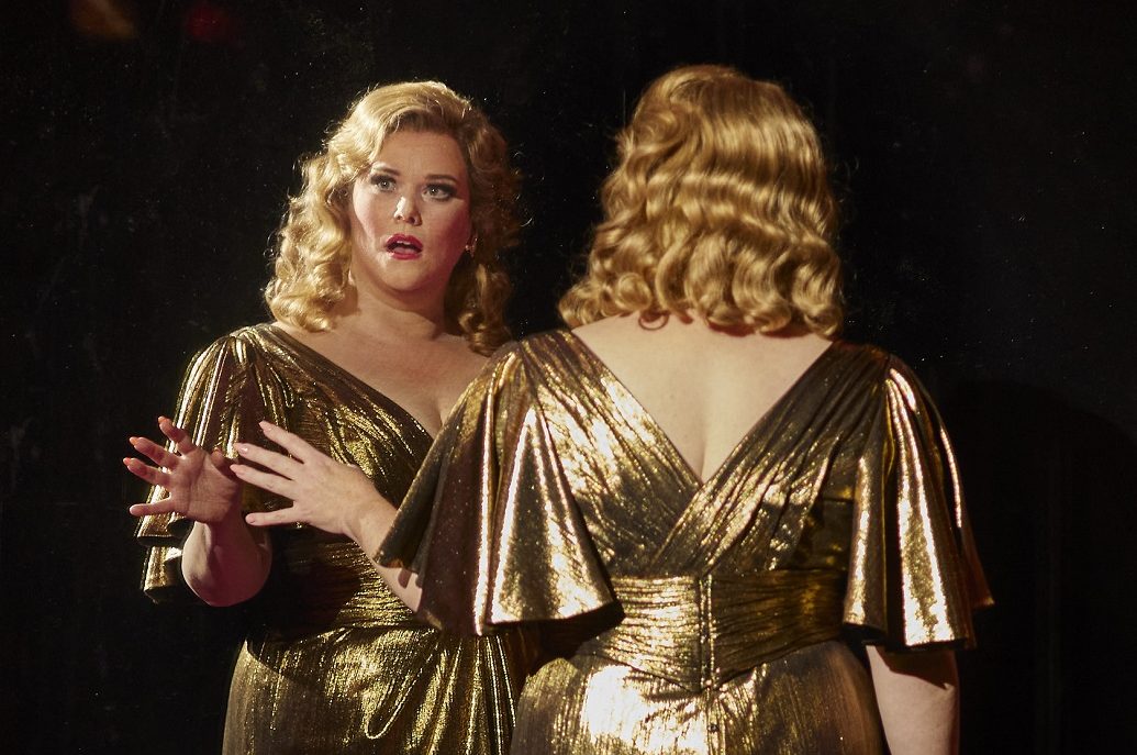 ‘Hoffmann’ opera goes off on a bender