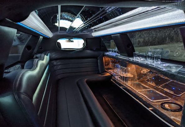 Collapsed limo company still taking rides