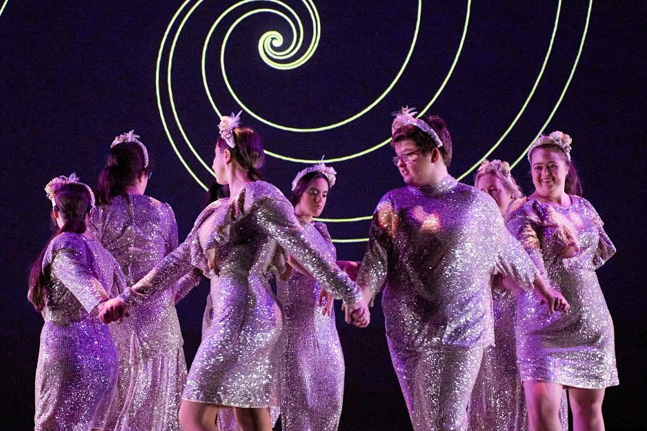 Lea’s stellar line-up of dancers