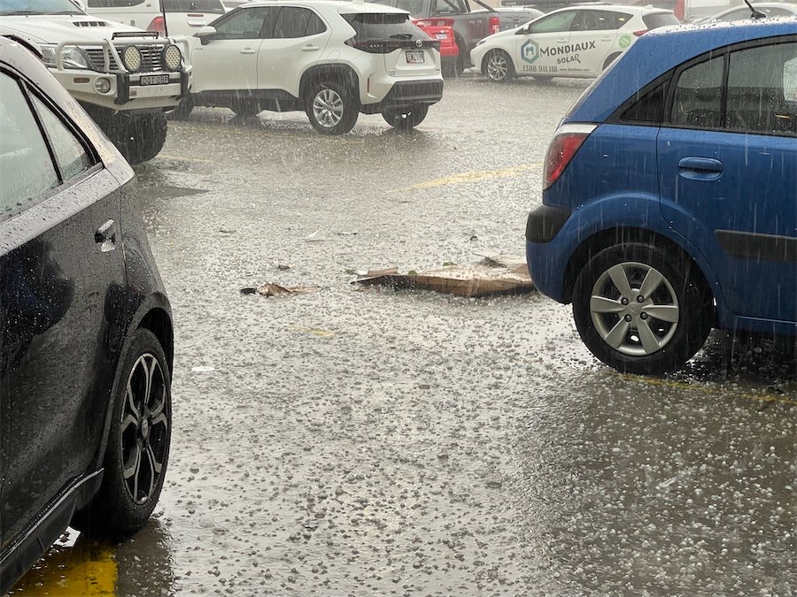 Wind, rain and hail lashes Canberra