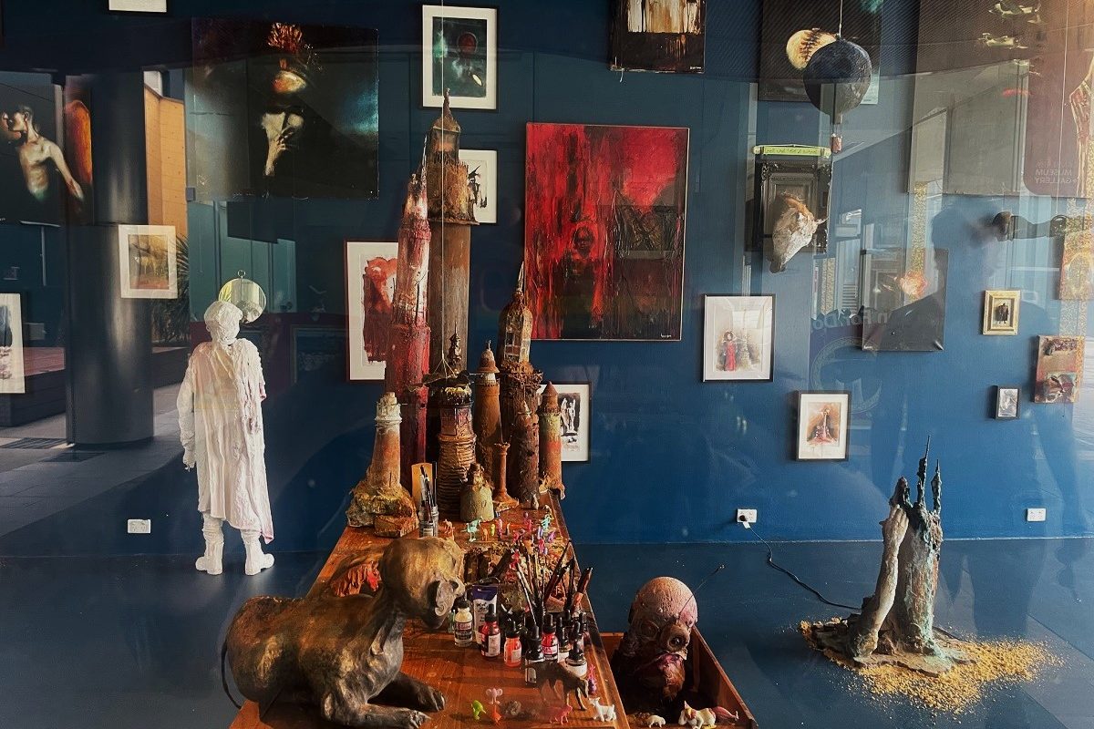 Unconventional Sphinx show in gallery window