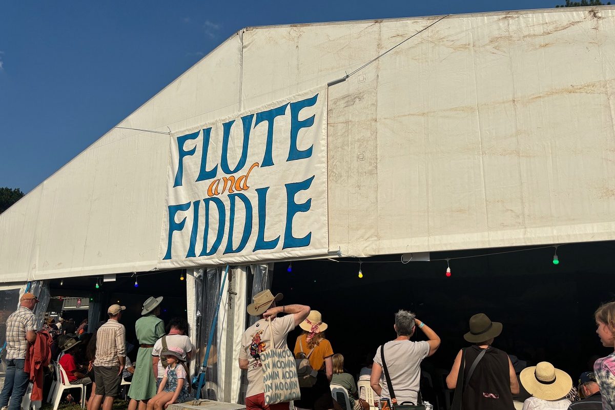 Chorus of signs point to folk festival success