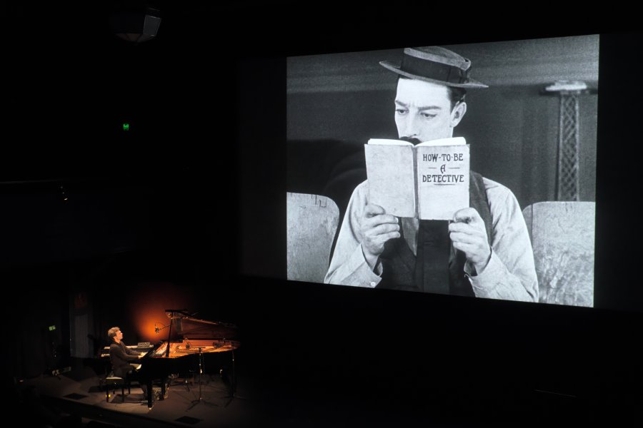 CIMF / Pianist gives silent movies a voice