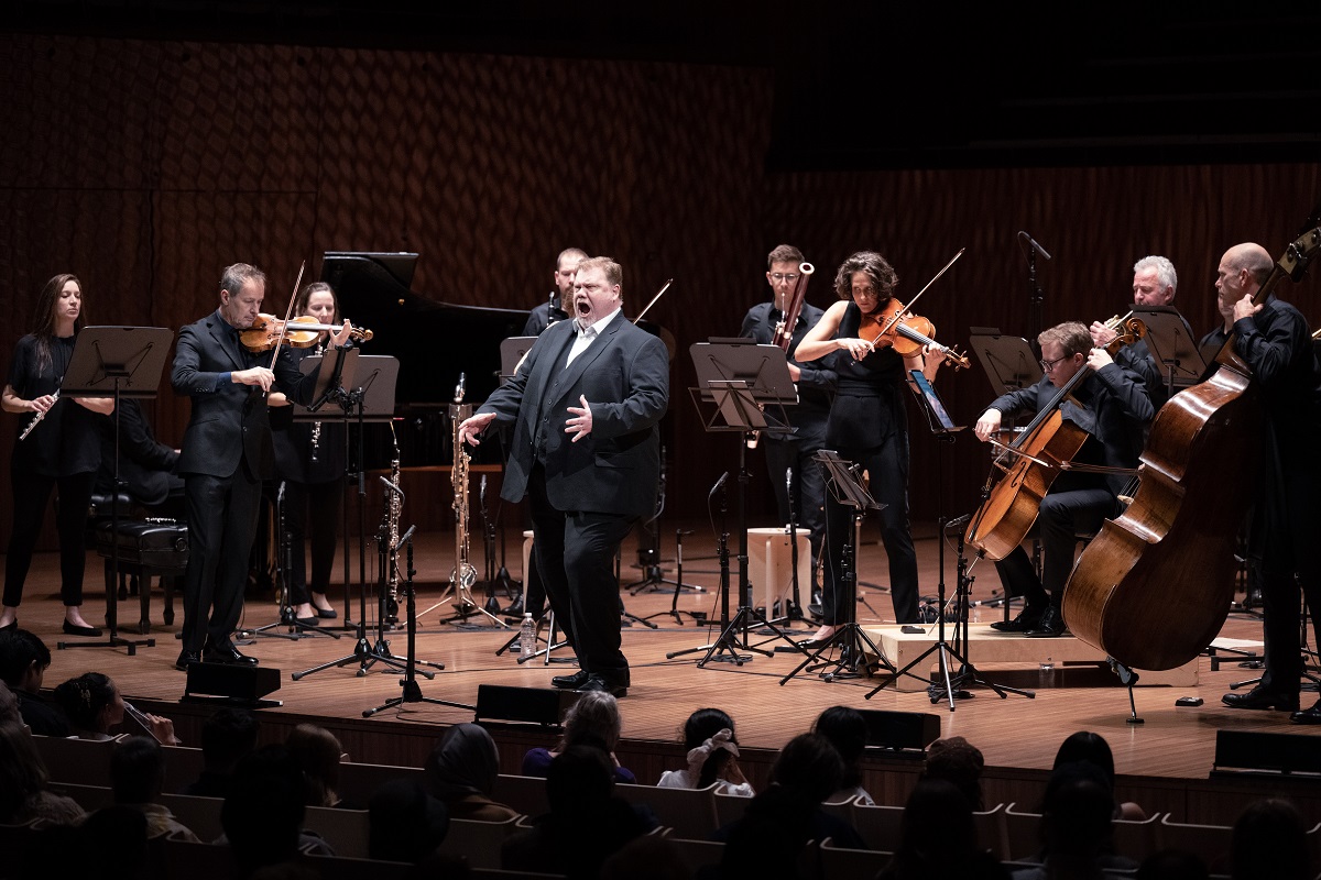 Exhilarating performance from a perfectly unified ensemble