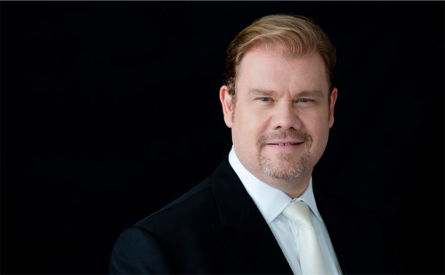 Star tenor to sing in Canberra