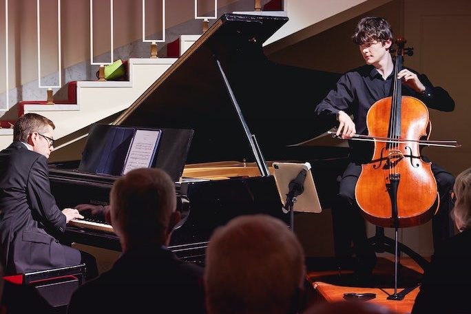 Zurich calls our bright, young cellist