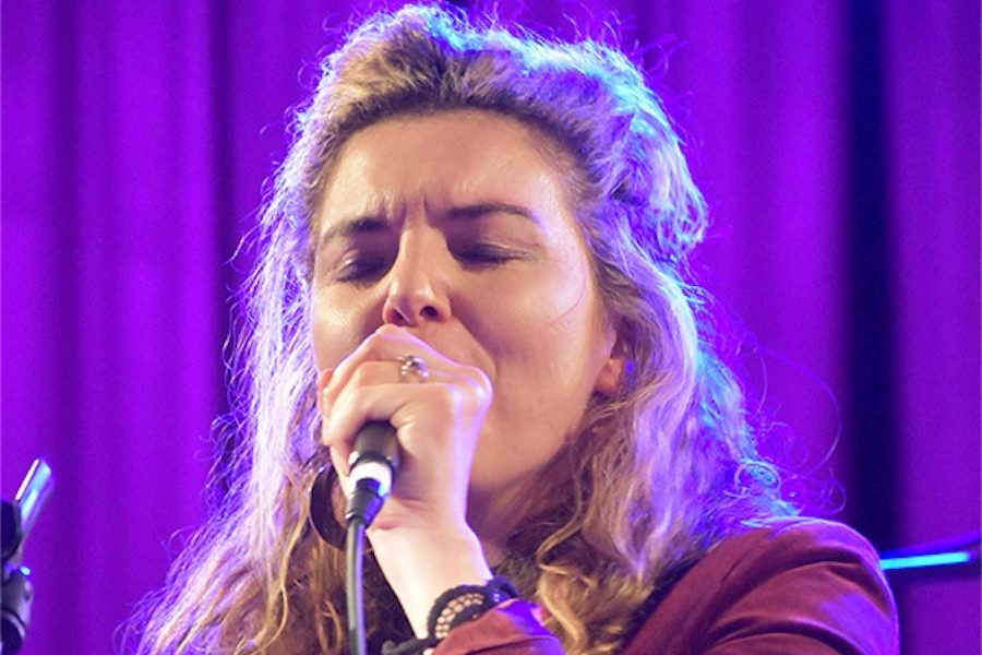 Elegant concert in songs of struggle and strength
