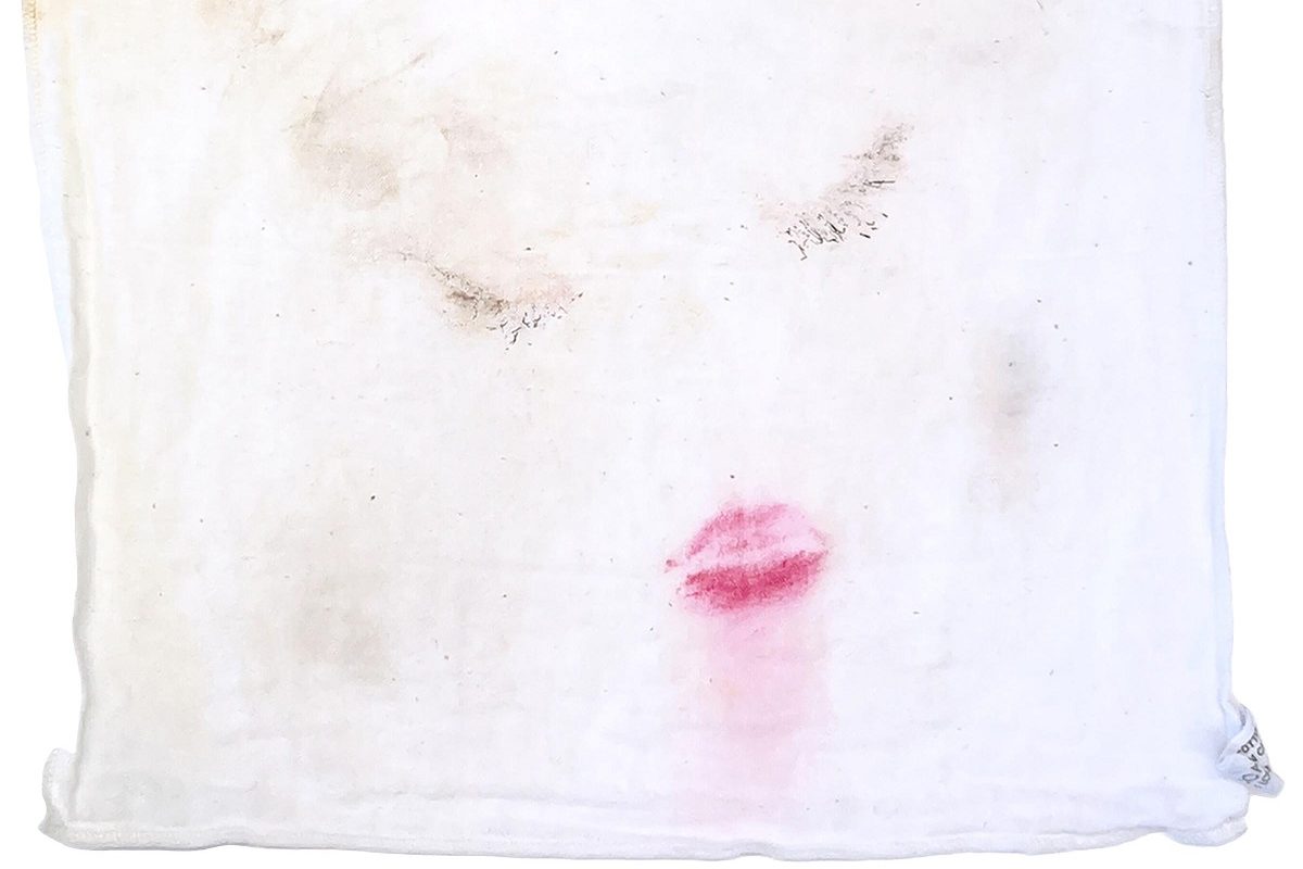 Self portrait on washcloth wins art handler’s prize