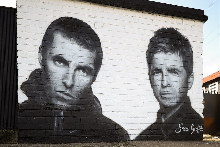 Oasis sells out after tech hitches frustrate fans