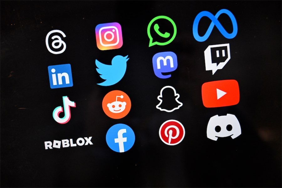 ‘Knee-jerk reaction’ social media ban set to pass