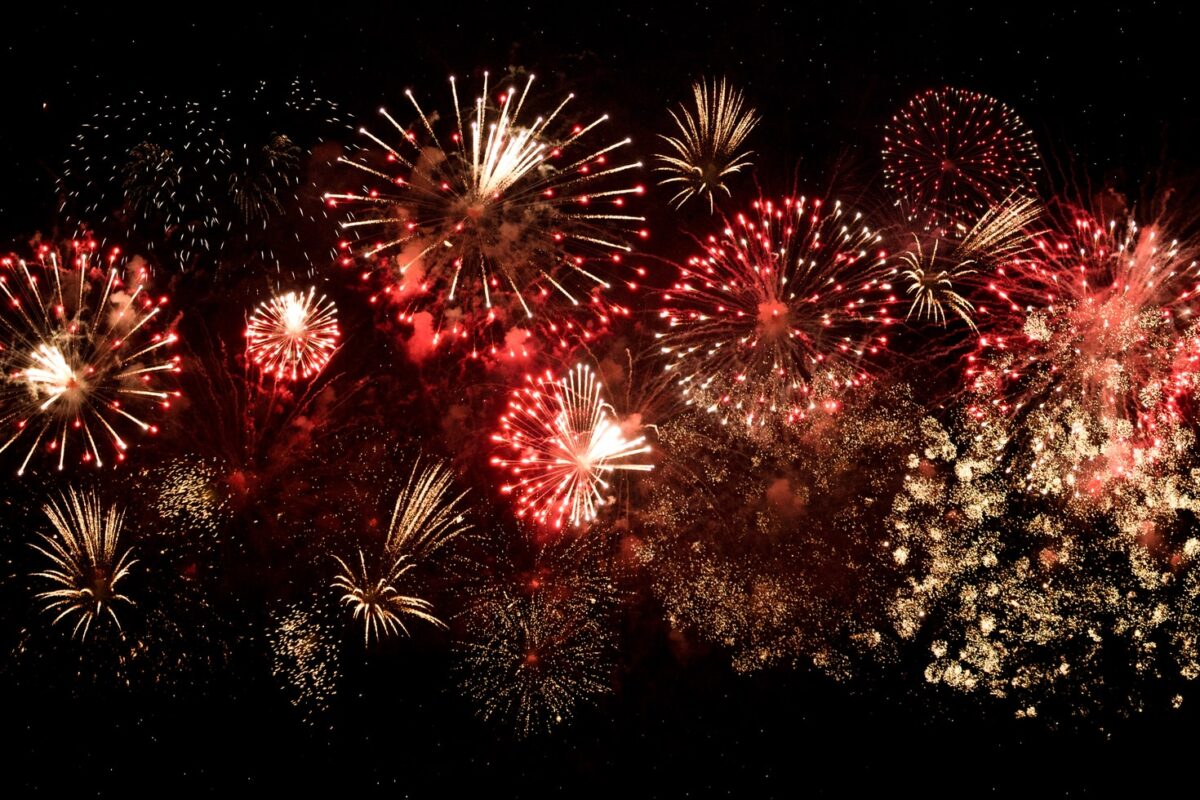 Thousands expected to cram the lakeside for fireworks