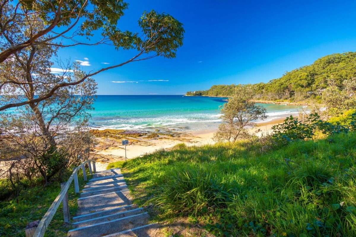 Man drowns at Narrawallee Beach
