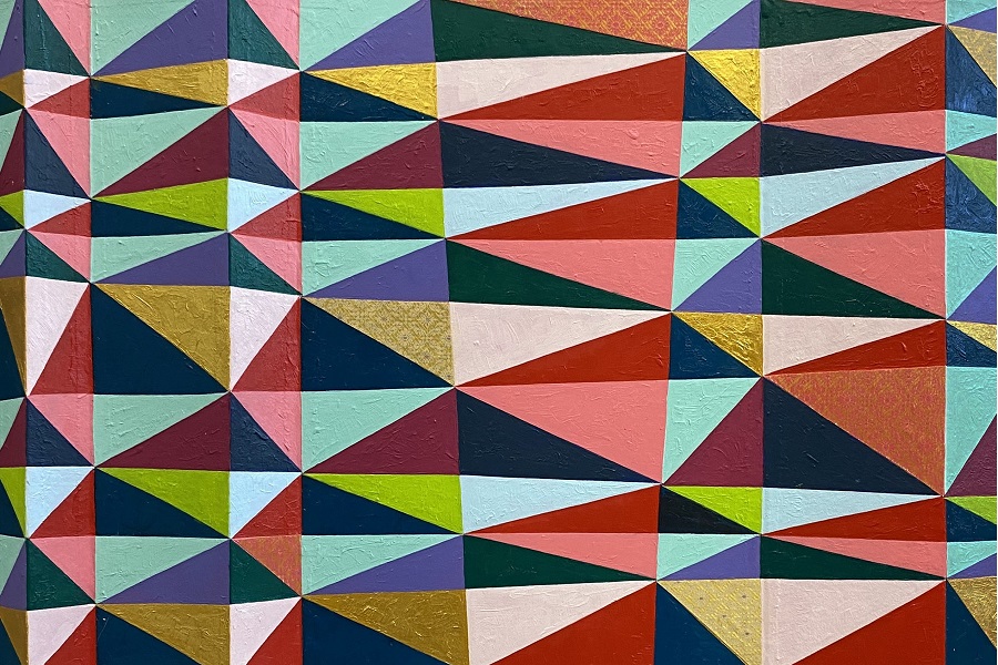 Abstract painting ‘tricks’ come with treats