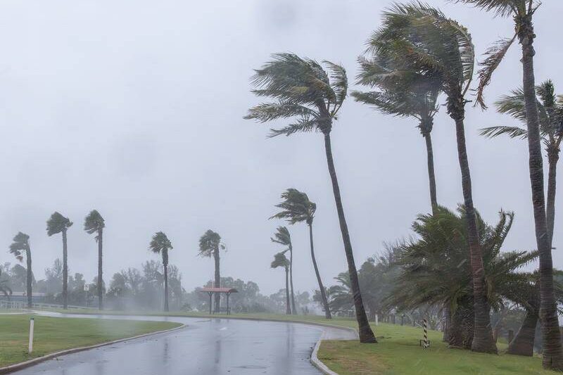 Destructive cyclone impacts Australian coast
