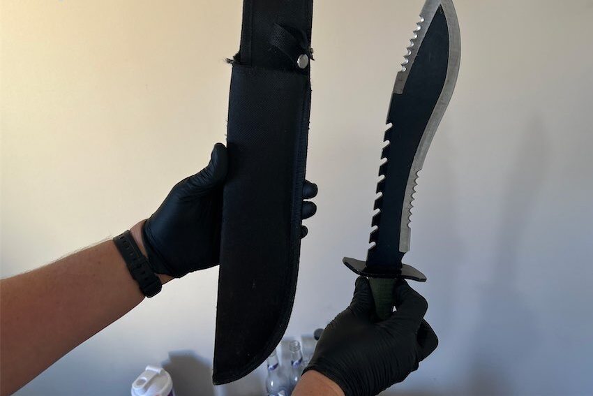 Teen thief with knife jumps shop counter