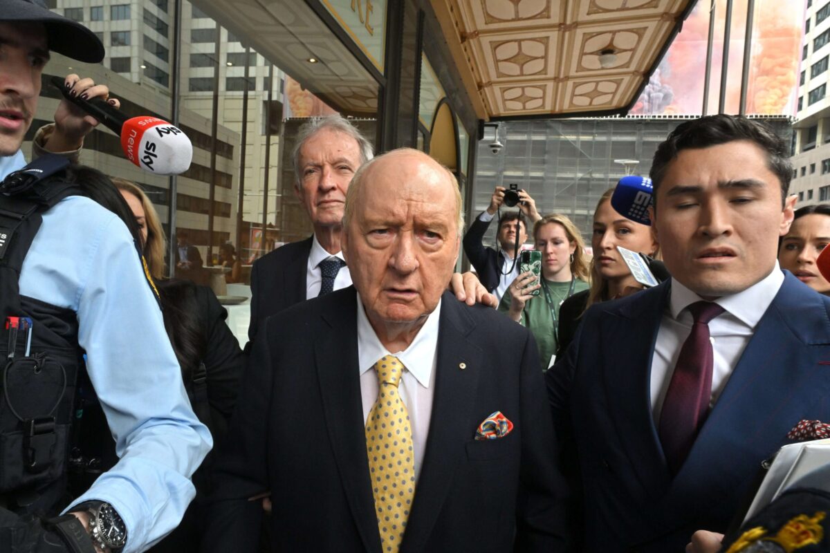 Alan Jones attacks ‘bad’ sex-abuse search warrants