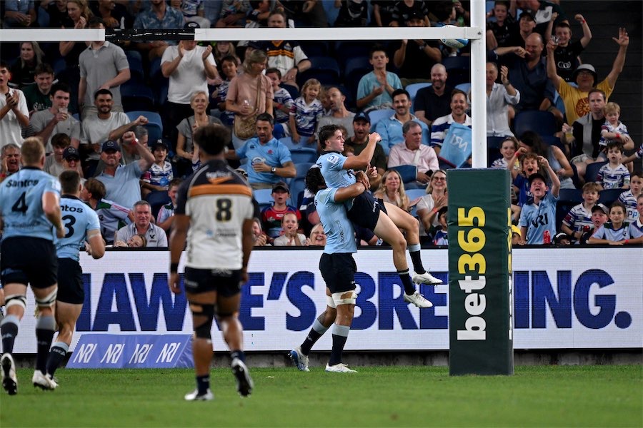 Tahs hold off Brumbies, end long Super losing streak