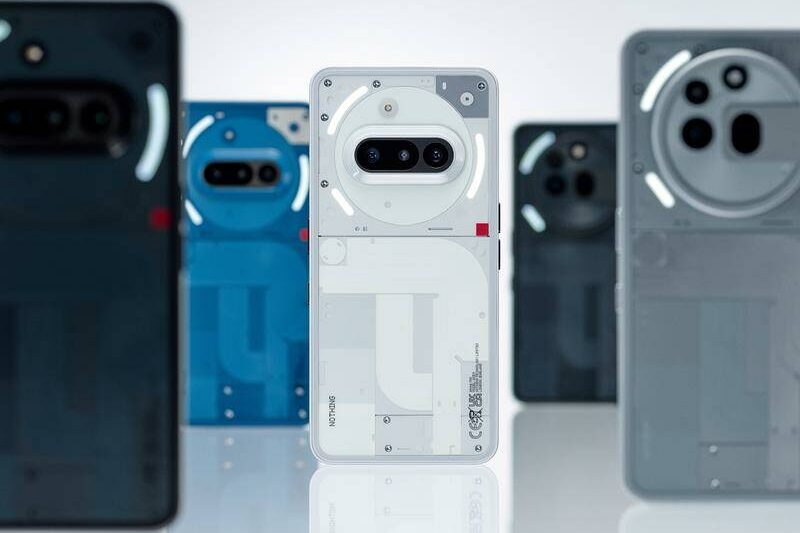 Cheaper but smarter: smartphones target budget buyers