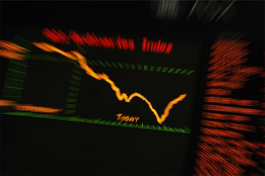 Red Monday as tariff war fuels US recession fears