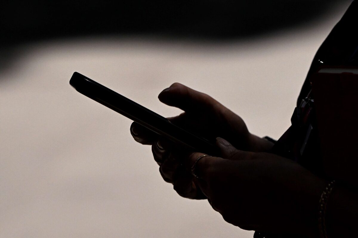 Parent warning as child predators lurk on dating apps