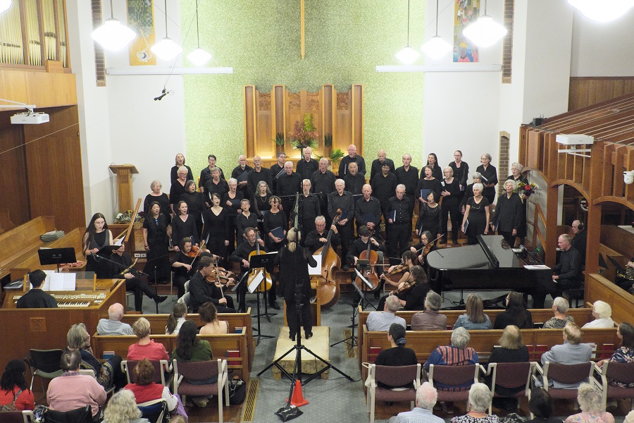 Audience delights at choir’s change of program