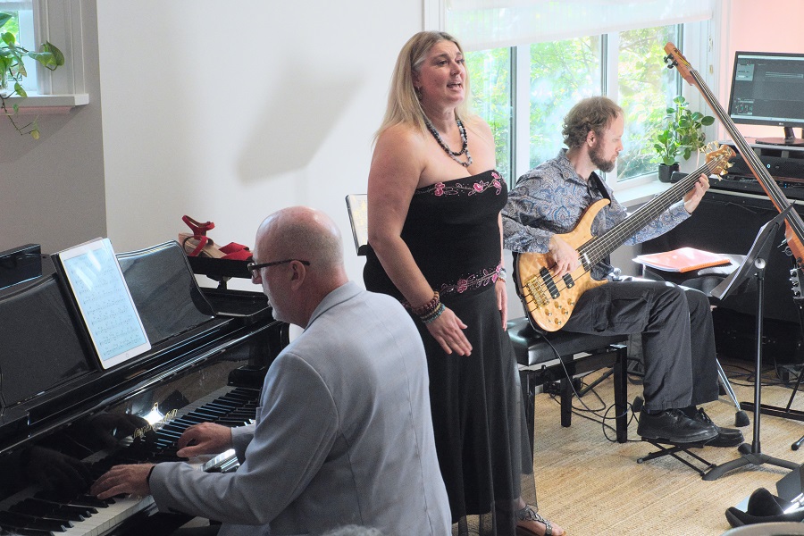 Trio brilliantly brings three views to a secret