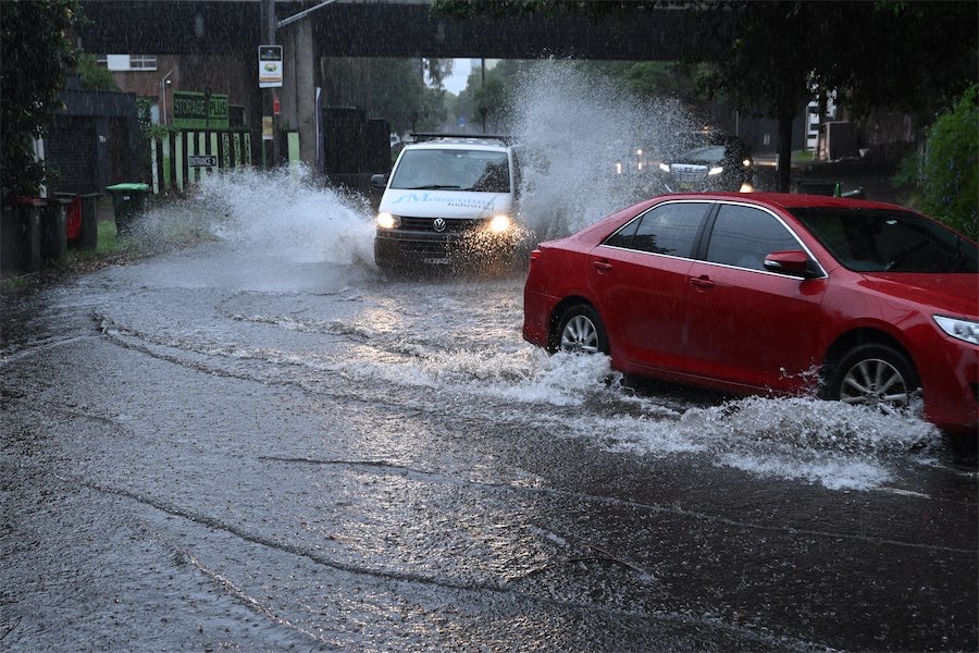 Days of rain, strong wind and flash flooding for NSW