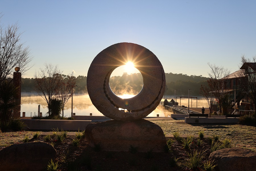 Tram sends Dream Lens to Tuggeranong foreshore