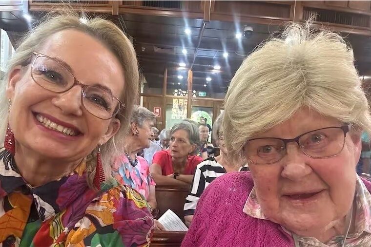 New Liberal leader loses mum days after historic win