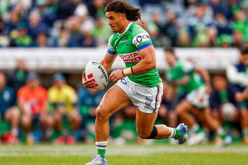 Wonderful Weekes leads Raiders to thumping of Titans