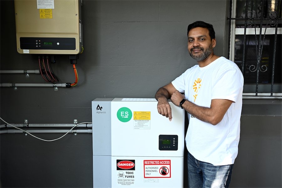 Aussies urged to charge ahead with household batteries