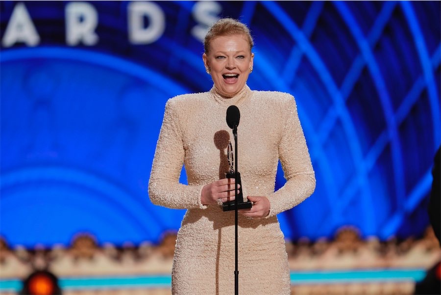Sarah Snook wins best actress Tony for Dorian Gray
