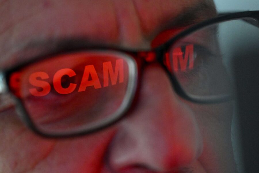 Qantas customers find out if their data exposed