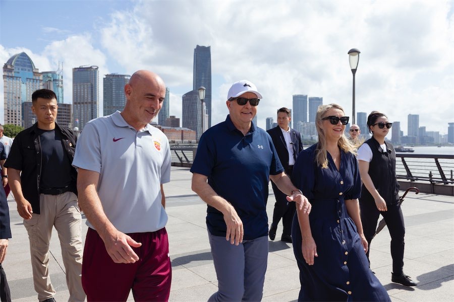 PM juggles military tensions amid football diplomacy