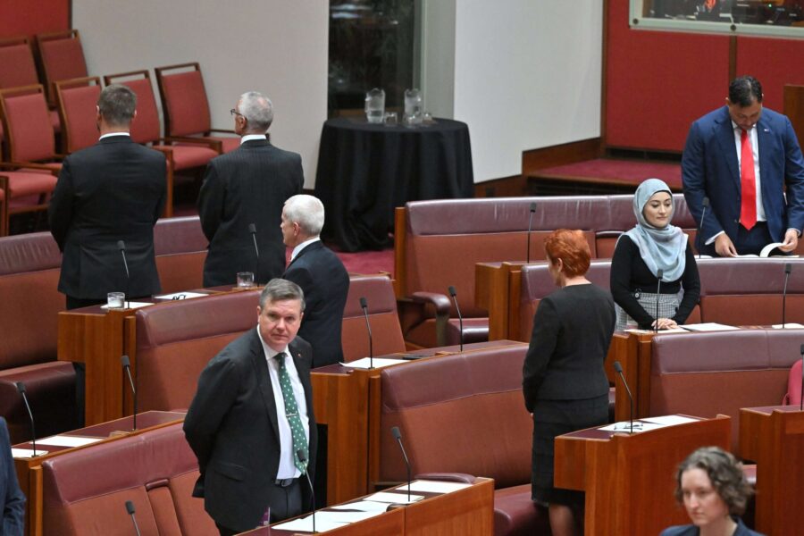 One Nation turns back on Acknowledgement of Country