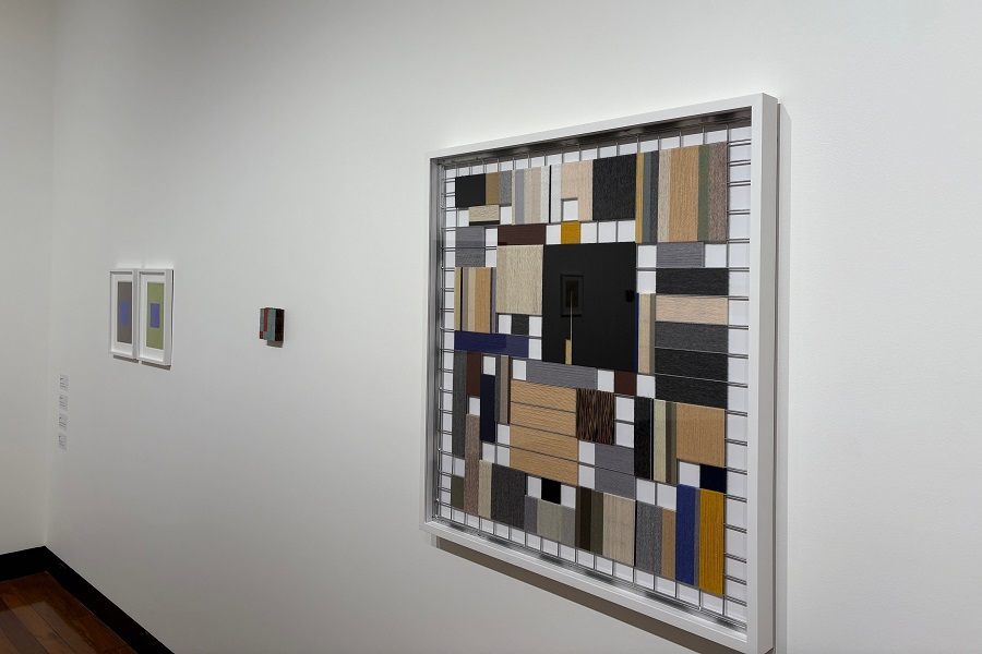 Geometric abstractions in a traditional textile context