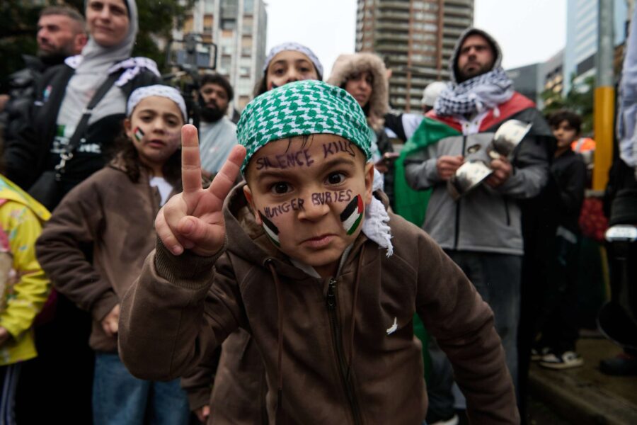 Protesters seize momentum after huge Gaza bridge march