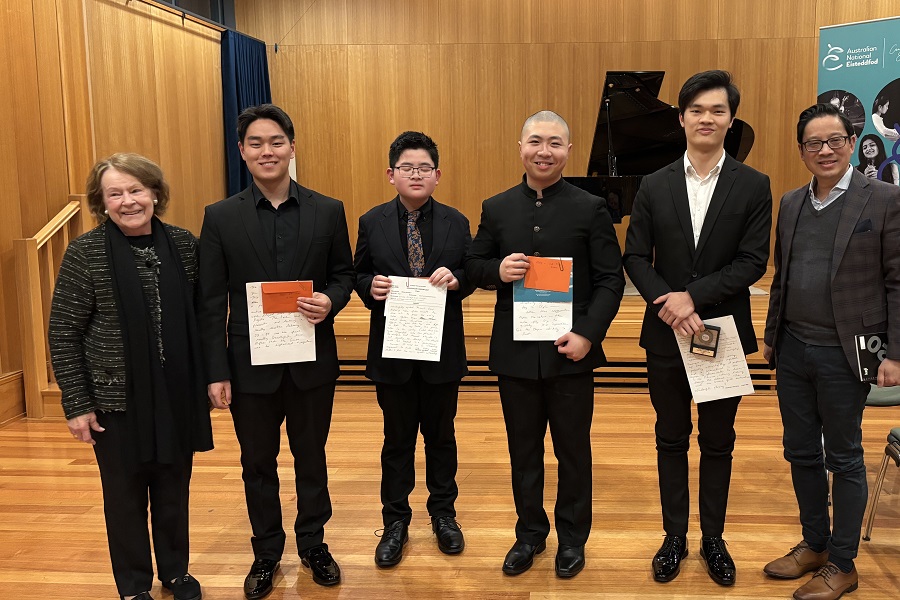 Medical student wins piano eisteddfod prize