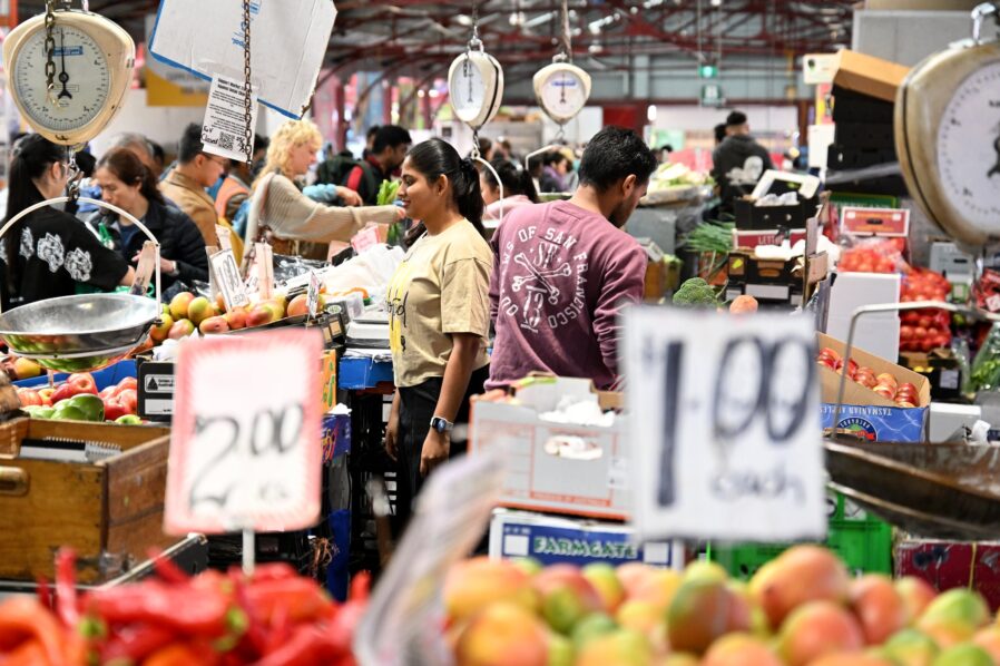 Signs of cooling labour market in surprise job numbers
