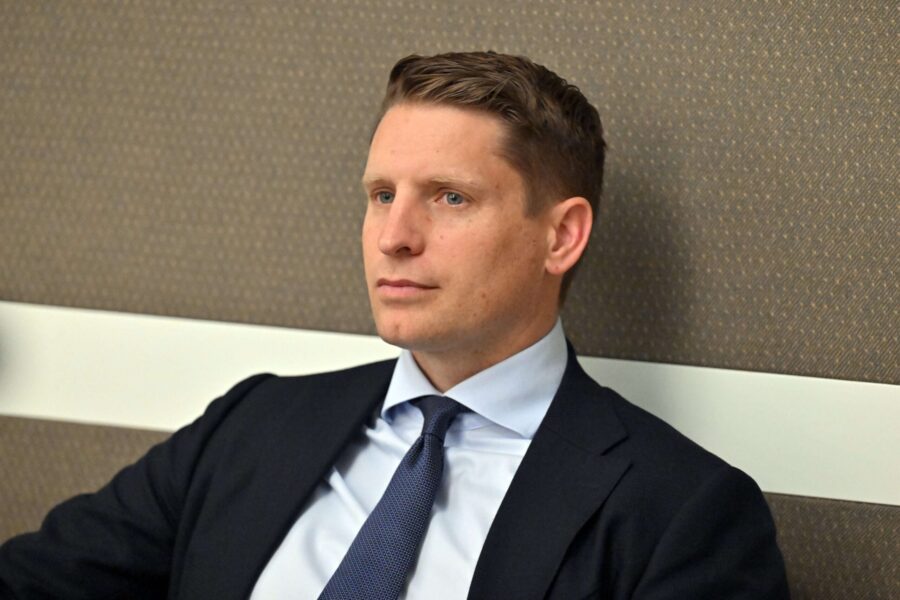 Ambitious Hastie calls out Trump’s war strategy