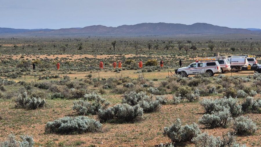 Footprint breakthrough in outback search for young boy