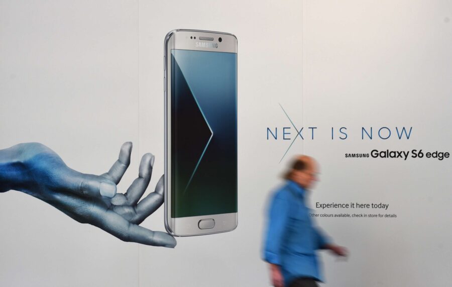 Free phones for some in Samsung triple-zero ‘debacle’