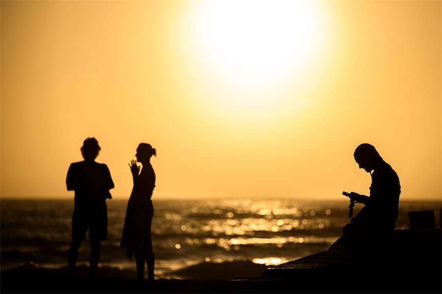 Records fall as summer-style heatwave hits in spring